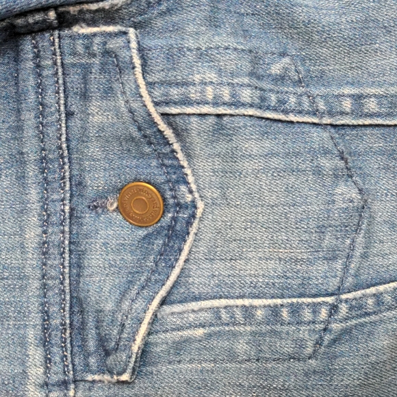 Vineyard Vines Vintage Beach Wash Denim Jacket - Picture 7 of 11